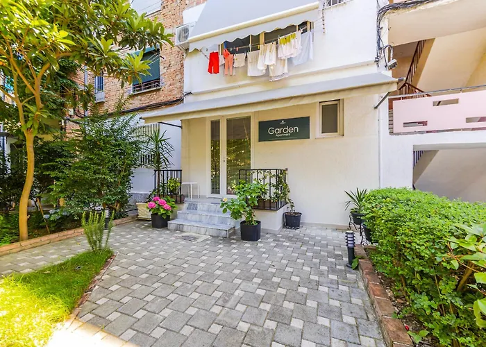 Garden By Apartment *